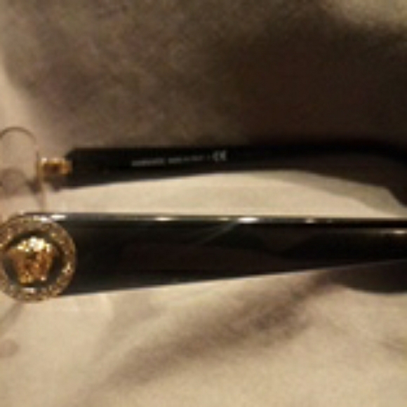 Versace Accessories - Versace glasses